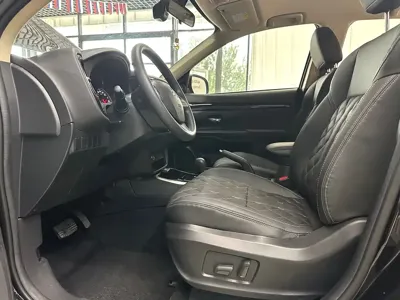 Mitsubishi Outlander 2022, 30000 км, за 108800 CNY - фото 7