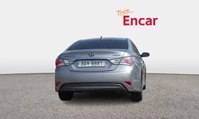 Hyundai Sonata 2012, 292716 км, за 3200000 KRW