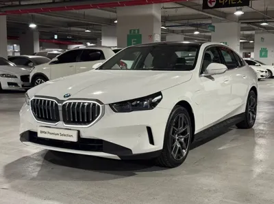BMW 5-Series · 2025 год