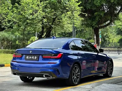 BMW 3 Series 2020, 90000 км, за 123000 CNY
