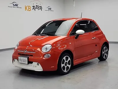 Fiat 500 · 2015 год