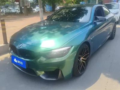 BMW M4 · 2019 год