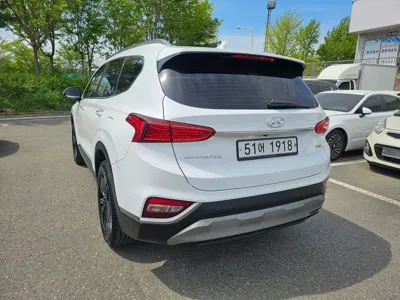 Hyundai Santafe 2019, 56950 км, за 21900000 KRW