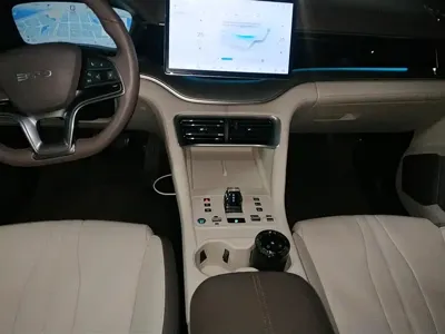 BYD PLUS New Energy 2024, 26700 км, за 98000 CNY - фото 15