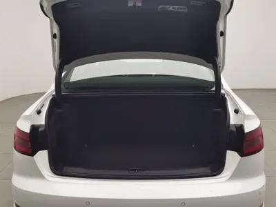 Audi A4L 2018, 86199 км, за 77900 CNY - фото 16
