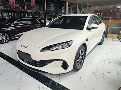 BYD 海豹06 · 2025 год