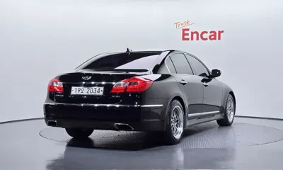 Hyundai Genesis 2012, 170280 км, за 5500000 KRW