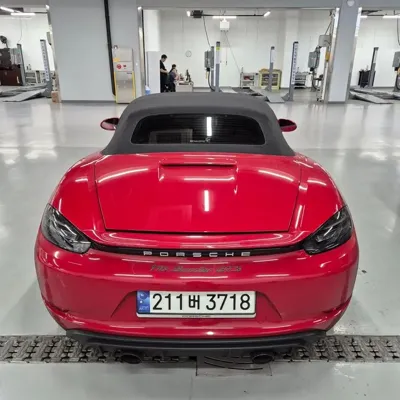 Porsche 718 2024, 15123 км, за 115000000 KRW