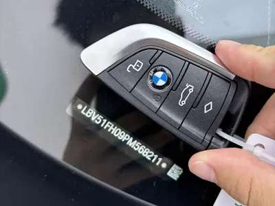 BMW 3 Series 2023, 7500 км, за 241000 CNY - фото 29