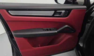 Porsche Cayenne 2023, 24476 км, за 109900000 KRW - фото 24