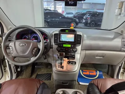 Kia Canival 2012, 215408 км, за 3400000 KRW - фото 8