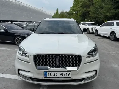 Lincoln Aviator · 2023 год
