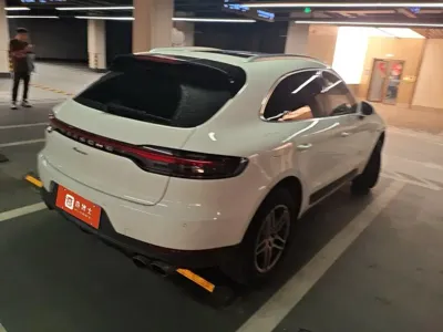 Porsche Macan 2021, 29600 км, за 242200 CNY