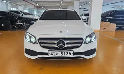 Mercedes-Benz E-Class 2017, 97001 км, за 19900000 KRW - фото 2