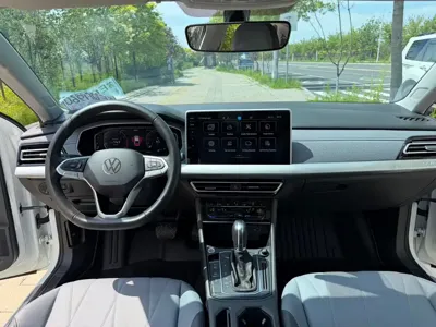 Volkswagen Lavida 2023, 45000 км, за 83800 CNY - фото 22