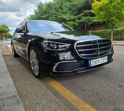 Mercedes-Benz S-Class 2023, 41527 км, за 144260000 KRW - фото 1