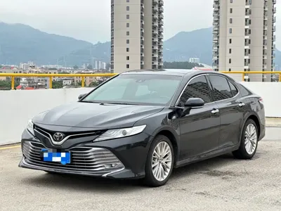 Toyota Camry · 2020 год