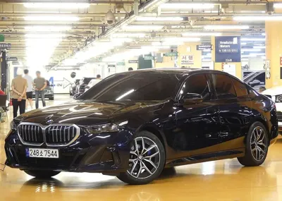 BMW 5-Series · 2024 год