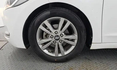 Hyundai Avante 2018, 90125 км, за 10800000 KRW - фото 5
