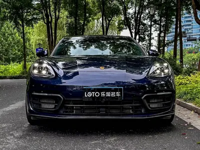 Porsche Panamera 2022, 48000 км, за 598000 CNY