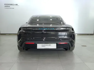 Porsche Taycan 2025, 5200 км, за 250000000 KRW