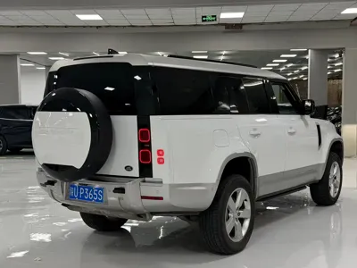 Land Rover Defender 2023, 29000 км, за 666600 CNY - фото 9