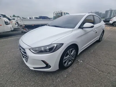 Hyundai Avante 2018, 122169 км, за 8900000 KRW - фото 1