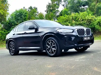 BMW X4 2022, 40000 км, за 186800 CNY