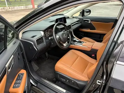 Lexus RX 2022, 60000 км, за 220799 CNY