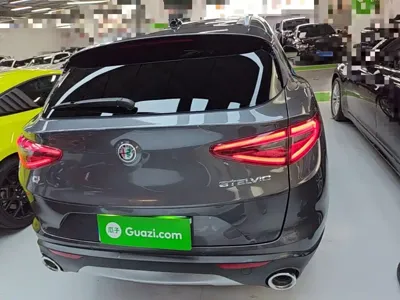 Alfa Romeo Stelvio 2022, 30400 км, за 156200 CNY - фото 6