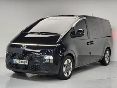 Hyundai Staria · 2022 год