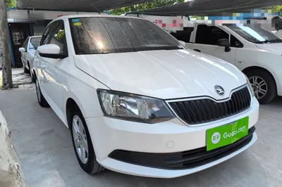 Skoda Fabia 2017, 58600 км, за 43284.8 CNY - фото 3