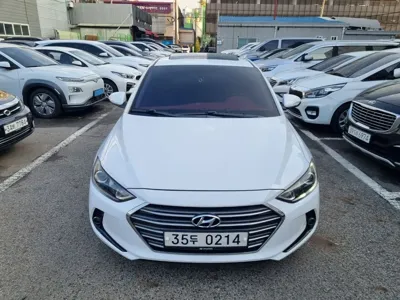 Hyundai Avante 2016, 116887 км, за 9200000 KRW