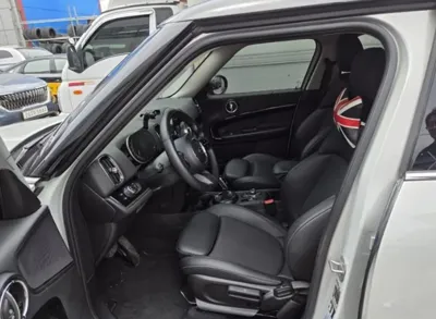 MINI Countryman 2022, 60865 км, за 28500000 KRW