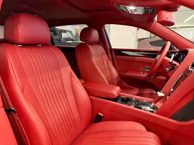 Bentley Flying Spur 2018, 70000 км, за 698000 CNY - фото 6