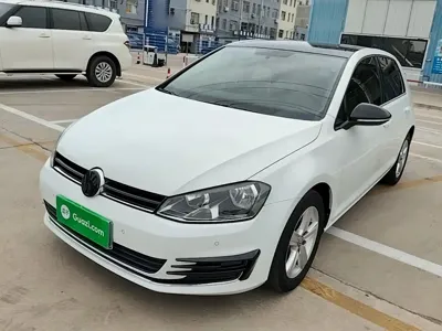 Volkswagen Golf · 2017 год