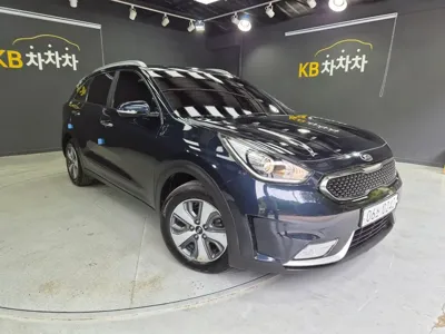 Kia Niro · 2017 год