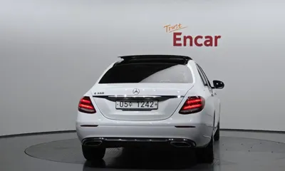 Mercedes-Benz E-Class 2017, 94606 км, за 22500000 KRW