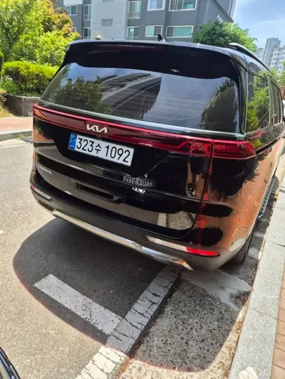 Kia Canival 2023, 60800 км, за 25500000 KRW