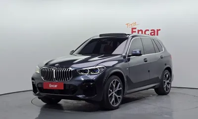 BMW X5 · 2022 год