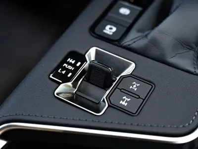 Lexus GX 2025, 15500 км, за 727600 CNY - фото 17