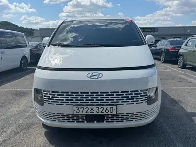 Hyundai Staria 2022, 68899 км, за 27690000 KRW