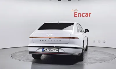 Hyundai Grandeur 2023, 58450 км, за 37500000 KRW