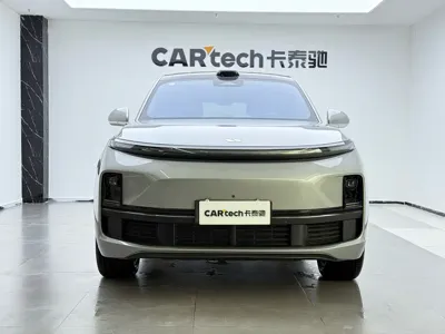 Li Auto Li L8 2023, 19000 км, за 218000 CNY
