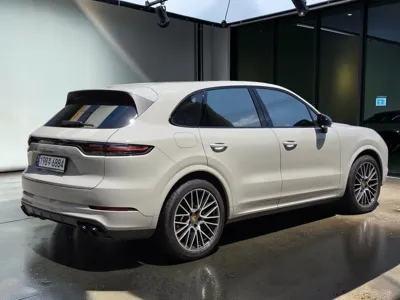 Porsche Cayenne 2023, 28000 км, за 98200000 KRW - фото 2