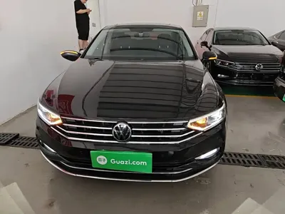 Volkswagen Magotan 2021, 86500 км, за 94200 CNY