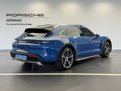 Porsche Taycan 2023, 30836 км, за 123000000 KRW
