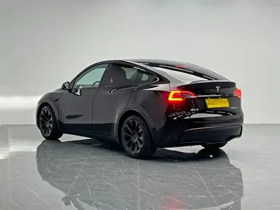 Tesla Model Y 2021, 75000 км, за 134800 CNY