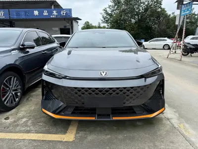 Changan UNI-V 2024, 18000 км, за 72200 CNY