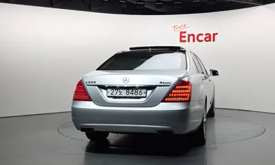 Mercedes-Benz S-Class 2011, 127101 км, за 9900000 KRW